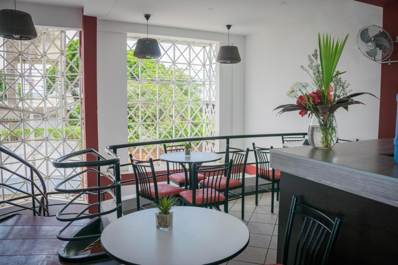 Hostal "Centrika" Tarapoto Luaran gambar