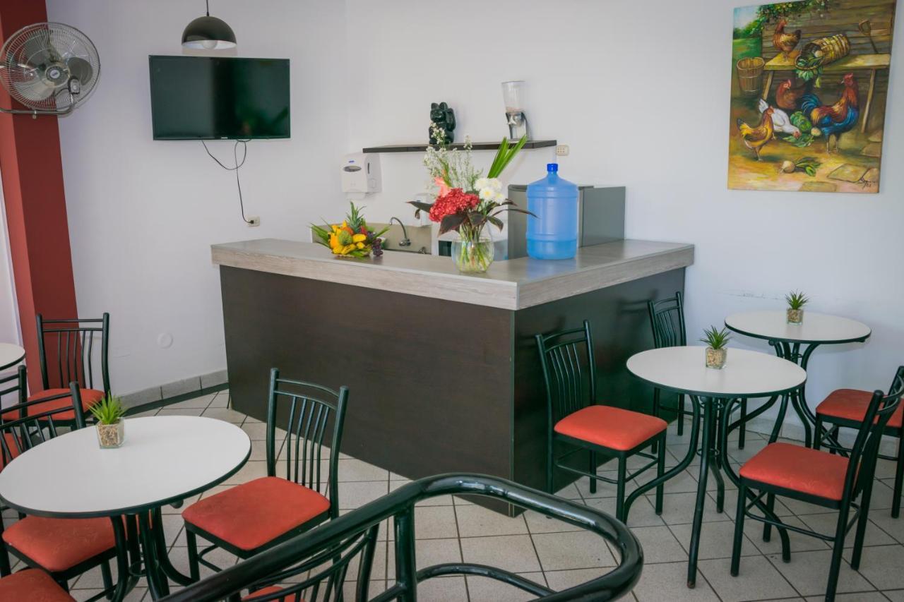 Hostal "Centrika" Tarapoto Luaran gambar