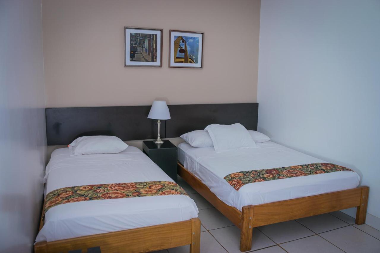 Hostal "Centrika" Tarapoto Luaran gambar