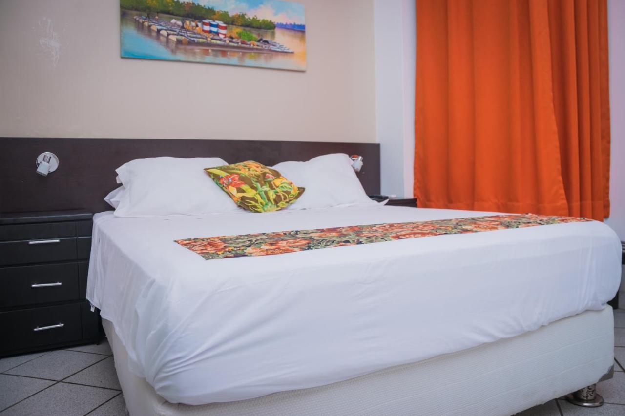 Hostal "Centrika" Tarapoto Luaran gambar
