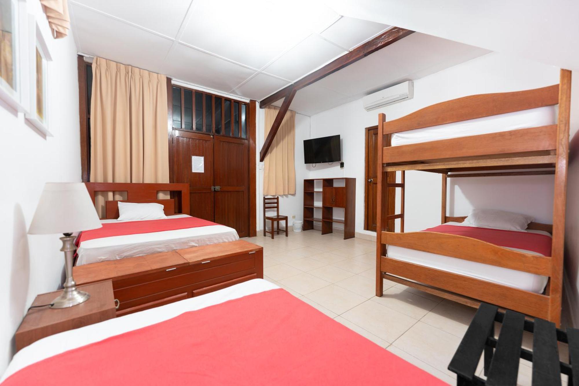 Hostal "Centrika" Tarapoto Luaran gambar